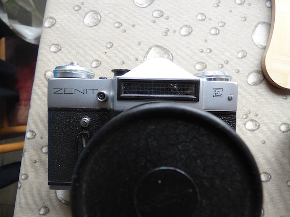 レア ZENIT-E MOSKVA 80 + HELIOS 44 2 58/2 Zenit-e + Lens