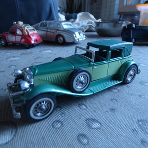 green Matchbox Models Of Yesteryear 1930 Model &quot;J&quot; Duesenberg Town Car 1975 Lesney Products Made In England matchbox
