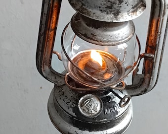 FEUERHAND 225 MEDIUM Early Light Silver Version Lantern FEUERHAND 225 MEDIUM Early Light Silver Version Lantern