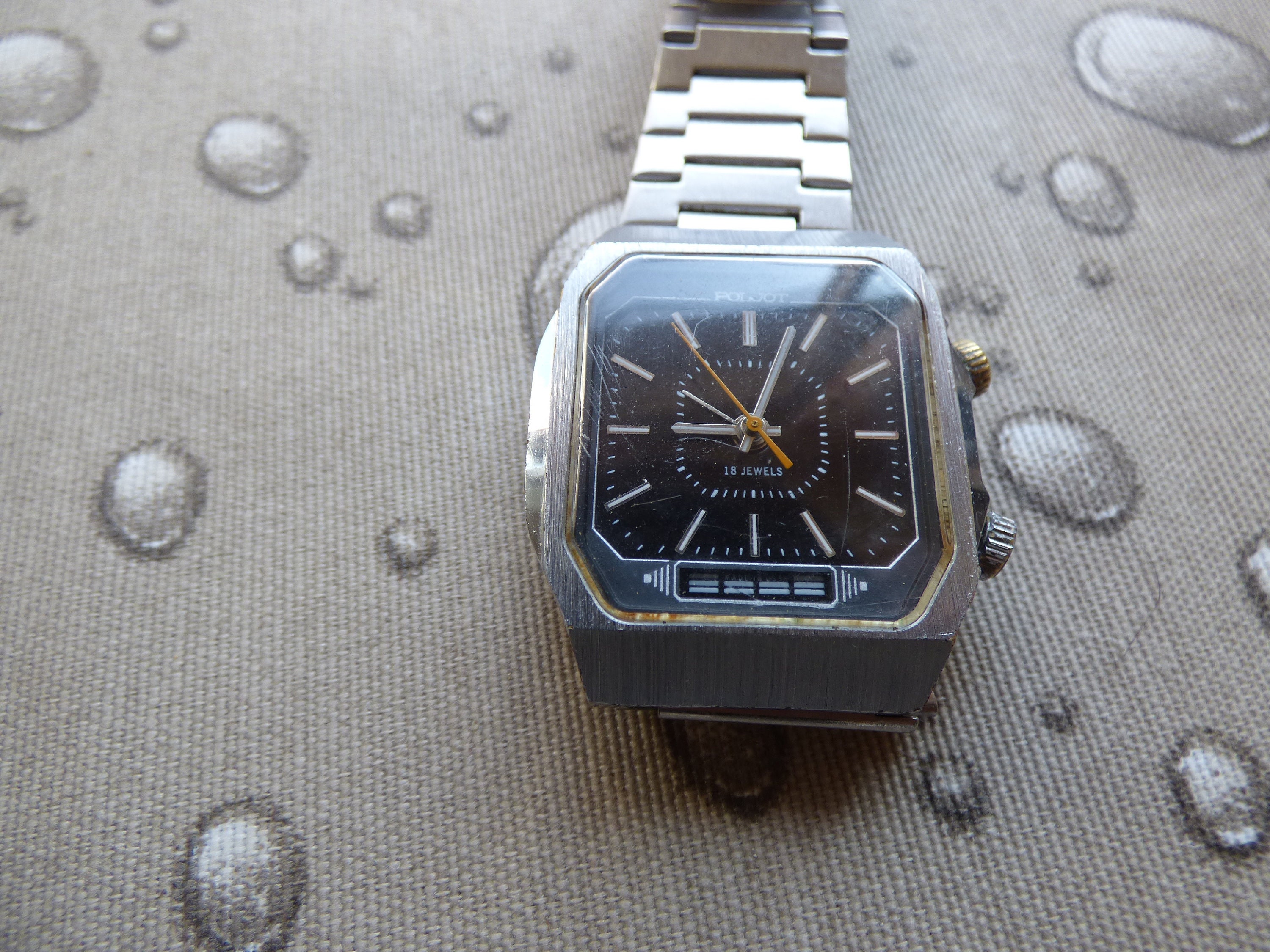poljot square watch