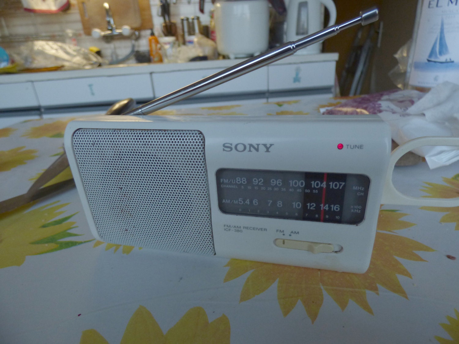 Vintage White Sony ICF-380 FM/AM Portable Radio 
