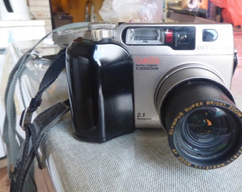 vintage Olympus CAMEDIA C-2040 Zoom 2.1MP Digital Camera +2 memory card +original case FULL WORK+ free shipping