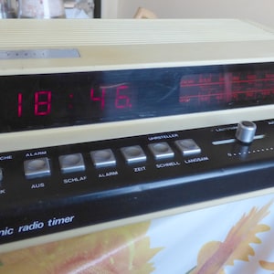 レムコ REMCO ラジオステーション radio station 中古 Vintage Mid Century Modern 1954 Remco Industries Electronic