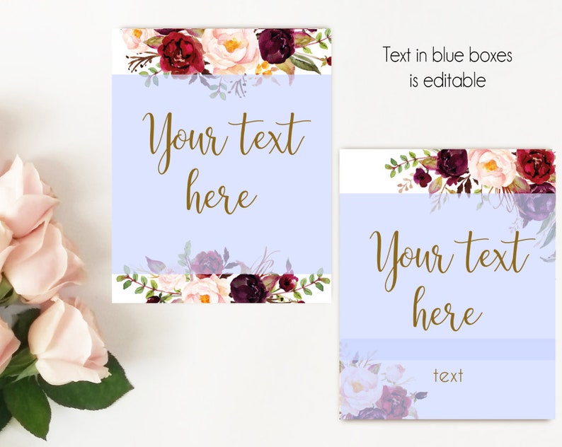 K&ouml;nnte beinhalten: Zwei druckbare Schilder mit einem floralen Rand in den Farben Burgunderrot, Rosa und Gr&uuml;n. Der Text auf den Schildern lautet "Ihr Text hier" in goldenen Buchstaben.