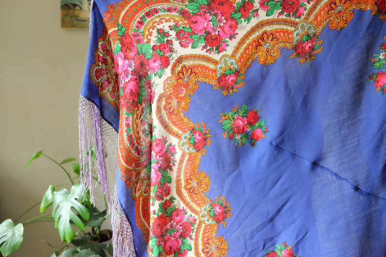 60s shawl 40s 50s 60s Vintage Shawl blue floral wool shawl Boho Ethnic Scarf Roses Pattern Traditional Folk shawl Russian scarf with fringe