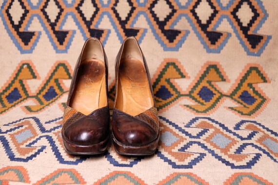 Oswald made in Austria 70s does 40s Pumps Vintage