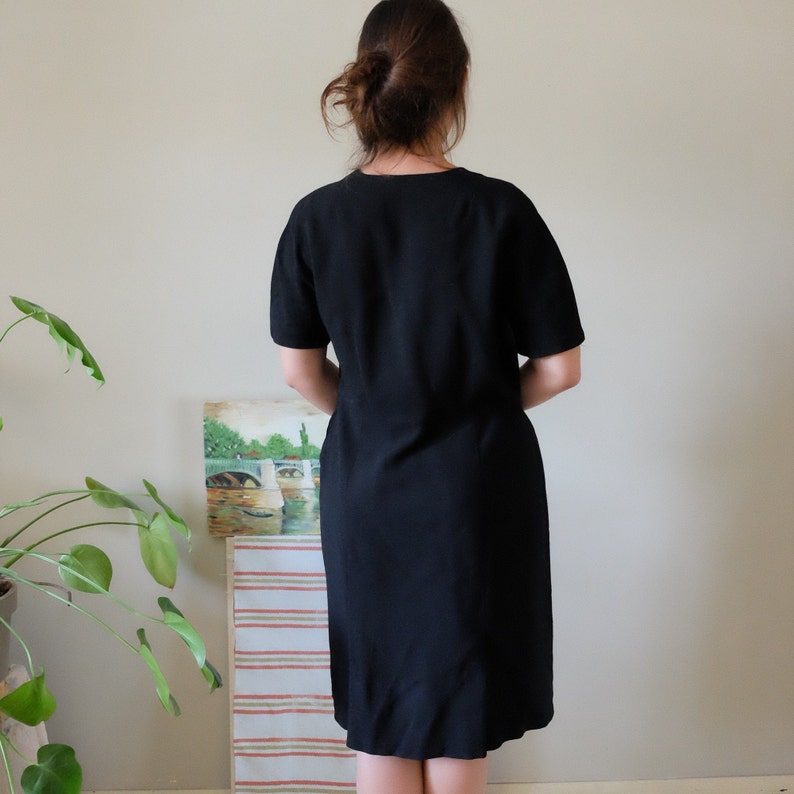 vintage 50s 60s black wool simple dress short sleeve v-neck sheath event prom dress medium