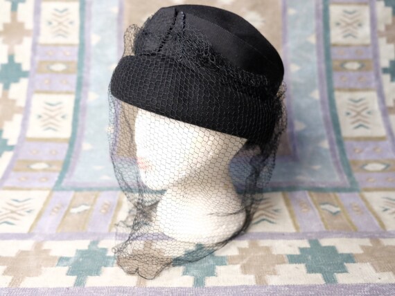 Tonak Praha 1950s 1960s Vintage Ladies Black Veile