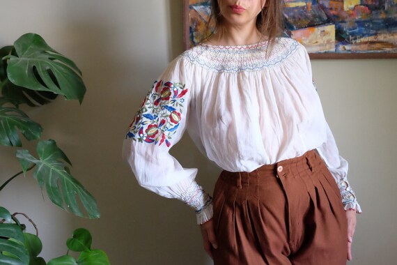 Hungarian Embroidery blouse 1930s 1940s Rare Vinta