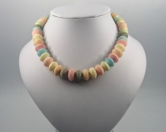 Vintage Pastel Beaded Necklace Coral Beads Graduated Necklace Screw Clasp Costume Jewellery