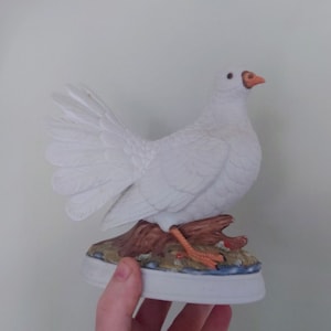 Dove Porcelain Figurine Vintage Turtle Doves Pottery Dove Loves Floral Bouqute in Love Fine Porcelain Mothers Day gift Wedding Gift