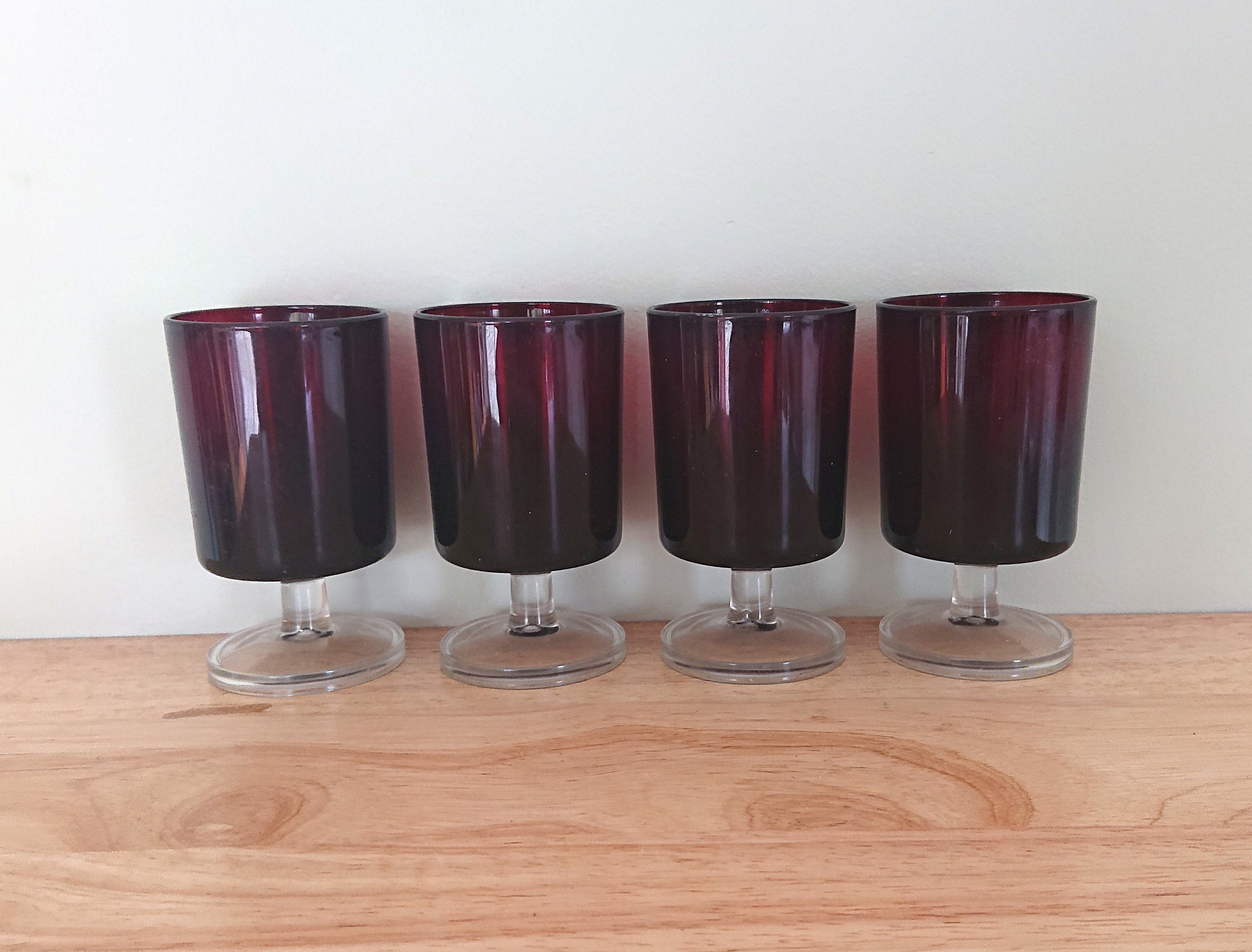 vintage Drinking Glasses Wine Set of 4 Red Ruby Français Arcoroc Modernist Luminarc glasses Cocktail party Liquor Shot Glasses Vintage Drinking Glasse