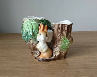 Vintage Vase Planter Rabbit Under a Tree Posy Vase Hornsea Fauna Royal Made in England No. 25 Kitsch Ceramic Collectable Earthenware Planter