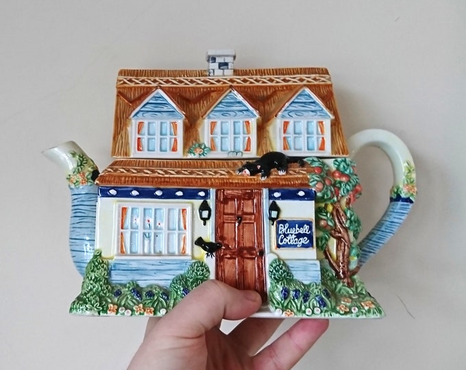 Vintage Decorative Teapot, Bluebell Cottage by Leonardo, Teapot Novelty