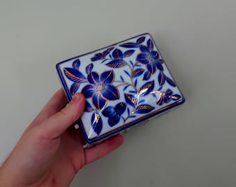 Vintage porseleinen sieraden doos Aziatische blauwe snuisterij bloemen opbergdoos sieraden dressoir doos handgeschilderd, chinoiserie keramische aandenken doos
