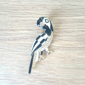 Vintage Brooch Parrot Bird Pin Enamel Brooch Diamond Rhinestone Gold Tone Pin Costume Jewellery