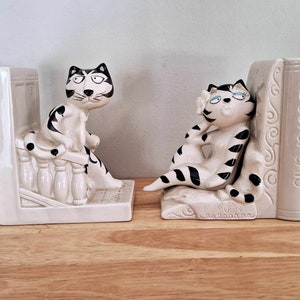 Takahashi cat　ブックスエンド Takahashi Cat Bookends - Etsy