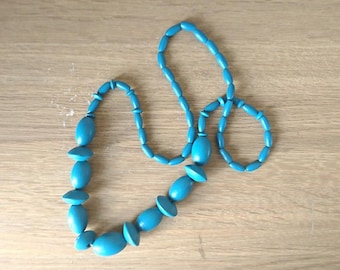 Vintage Blue Beaded Necklace Wooden Retro Necklace 80's Long Costume Jewellery Jewelry