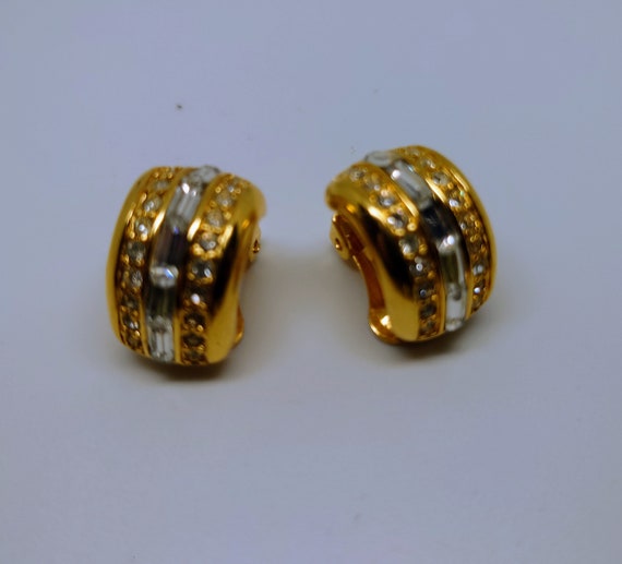 Baby boy deals gold earrings designs