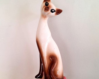 Cat Figurine Vintage Pottery/Collectable Cat's/ Retro/Animal Figurine/Home Decor1970's/ Mothers Gift/Cat Sculpture/pet Cat Ornament