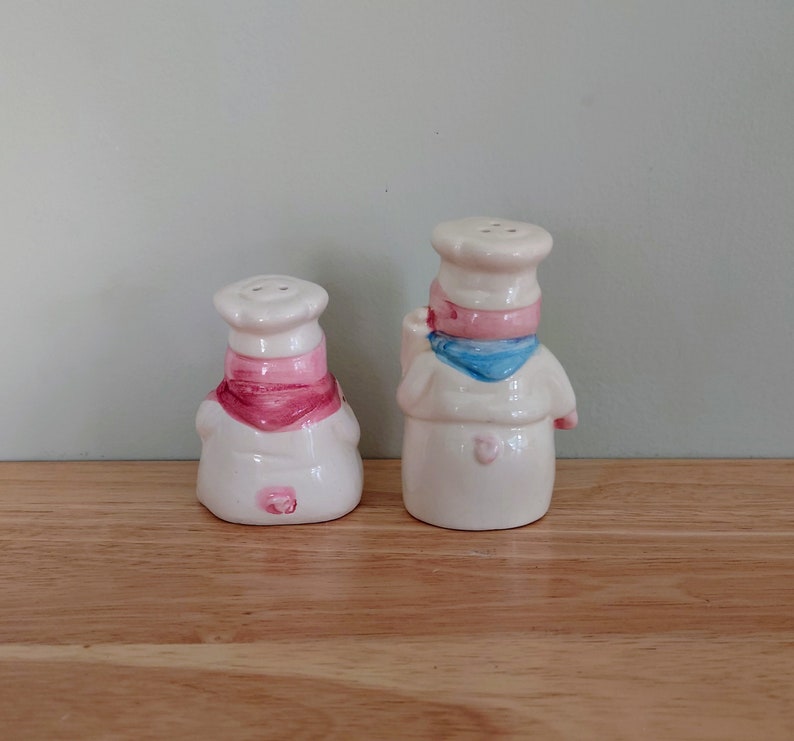 Vintage Chief Pig Pink Salt and Pepper Shakers Cruet Set Novelty Shakers Collectible Kitchenalia Pottery Tableware Dispensers image 2