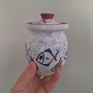 Barattolo vintage in ceramica greca con coperchio a forma di pesce, fatto a mano in Grecia, in ceramica dipinta a mano, stile mediterraneo costiero, nautico, per la decorazione della cucina.