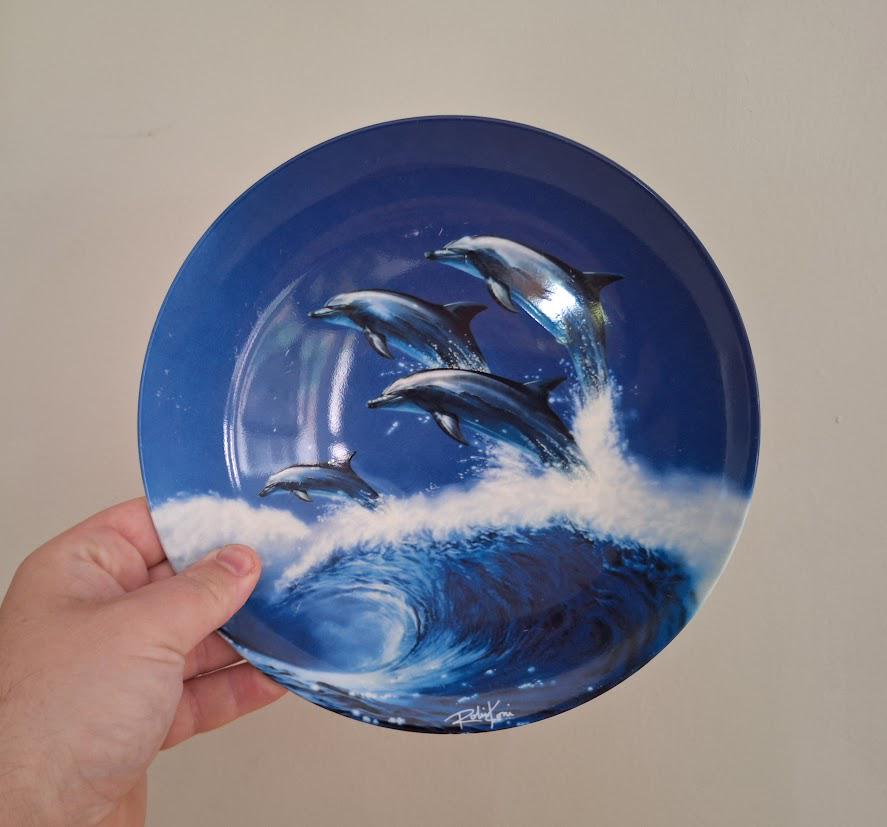 Danbury Mint 'crashing Waves' Dolphin Plate by Robin Koni