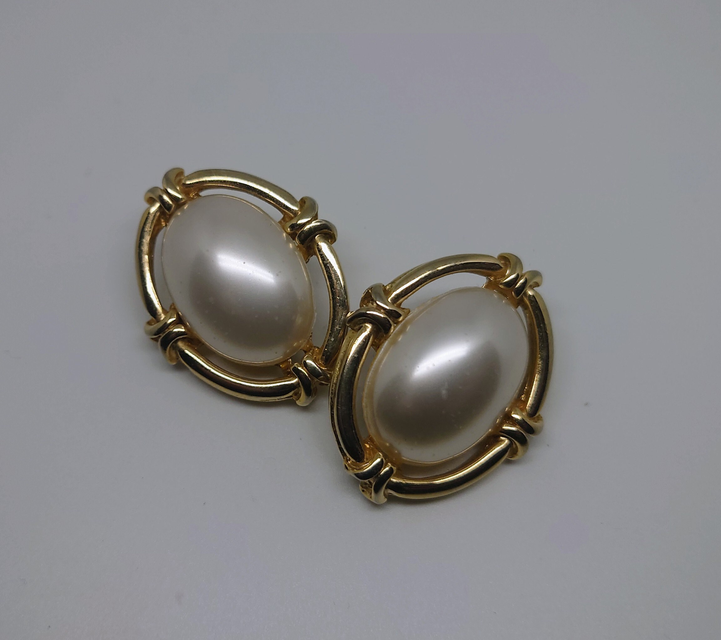 Earrings Gold Tone Metal Costume - Etsy 