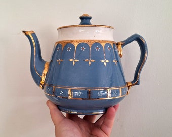 Théière vintage bleue avec rebord doré. Théière 3 tasses. Théière Sadler, Angleterre. Théière en céramique et grès cérame Saddler