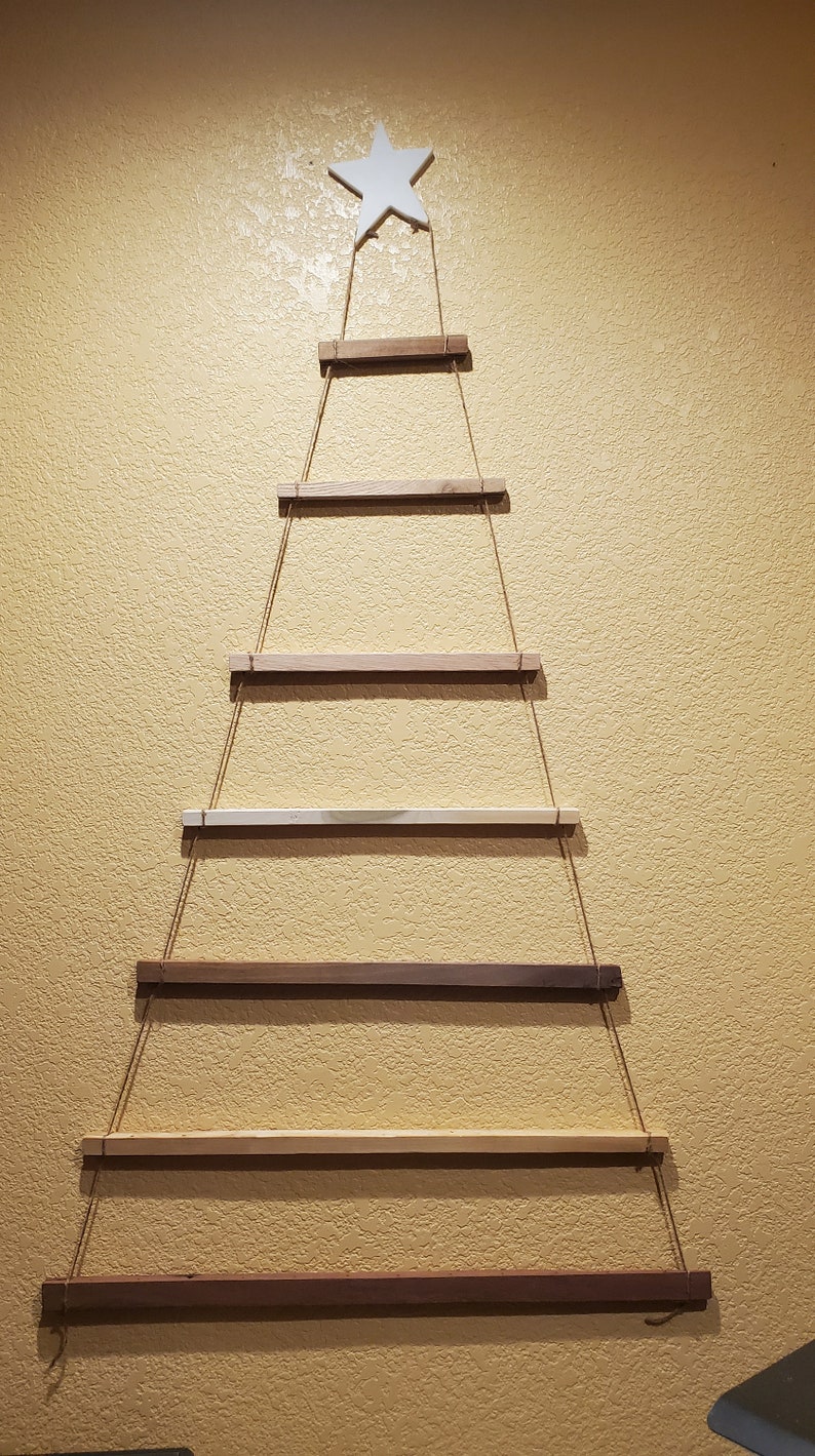 Soporte de adorno en forma de árbol de Navidad montado en la pared, ahorro de espacio, madera rústica imagen 3