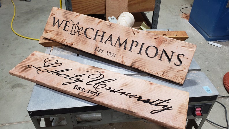 College University Dorm Decor Photo Holder Custom Carved Redwood Sign Name Personalized Liberty We the Champions 5 x 24 afbeelding 4