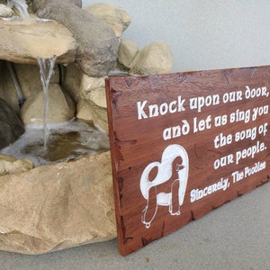 Custom Door Greeting Poodle Song Reclaimed Mahogany Wood Sign Carved Routed Country Rustic Ranch afbeelding 2