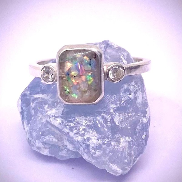 Cremation ashes memorial ring with crushed opal, 925 silver