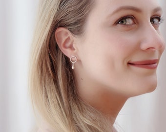 Dainty freshpearl silver earrings
