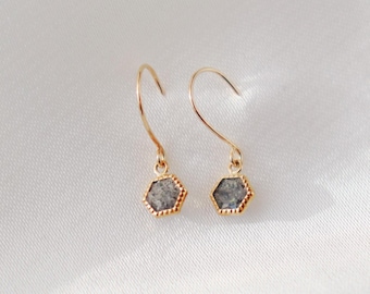 18kt  Solid yellow Gold topaz  quartz dangle earrings