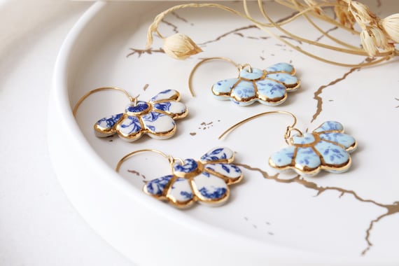 Flower shaped  Qinghua blue porcelain  dangle earrings