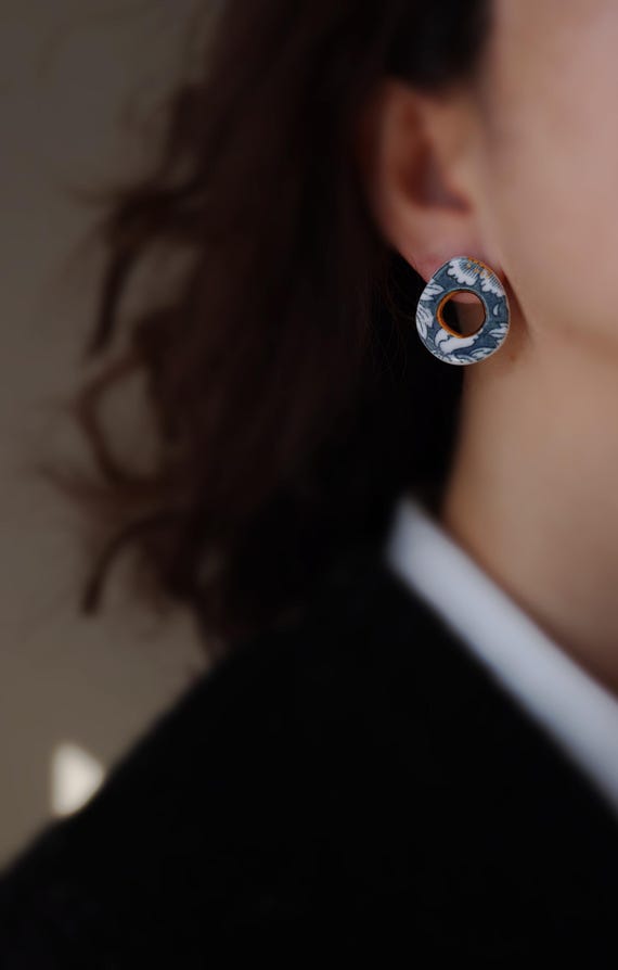 New pattern Round circle porcelain earrings