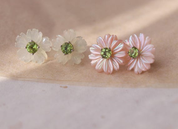 Flower petal  peridot  stud earrings
