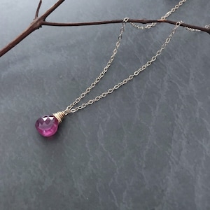 Natural sparkly 8.5mm ruby heart briolette charm 14K gold filled necklace genuine gemstone petite chic stylish minimalist jewelry N029RU8