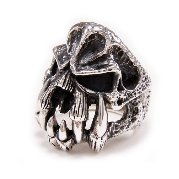 Alien skull ring clearance
