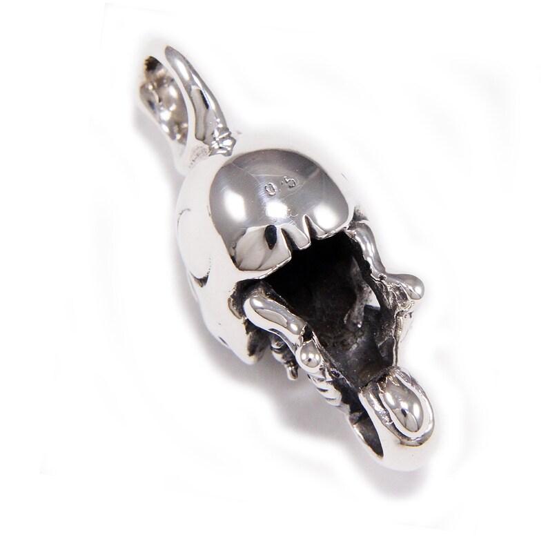 Silver Skull PendantCraniumSkullMemento Mori925 Sterling Silver PendantGothic PendantBiker NecklaceRockerMen/'sWomen/'sCharm cs-053