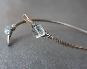 Hammered Silver Aquamarine Bangle, Wirewrapped cuff bangle, Oxidised sterling silver hammered bracelet, Aquamarine jewelry, March birthstone