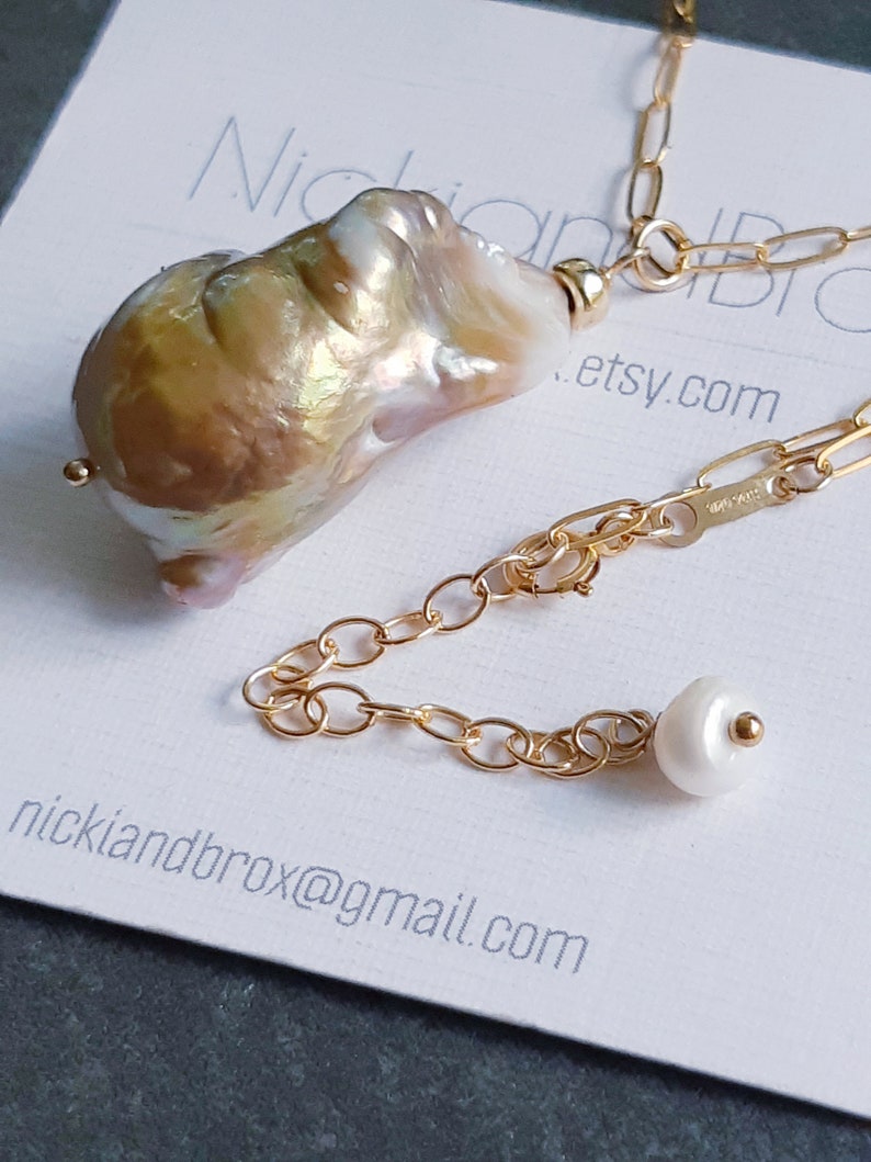 14k gold pearl studs