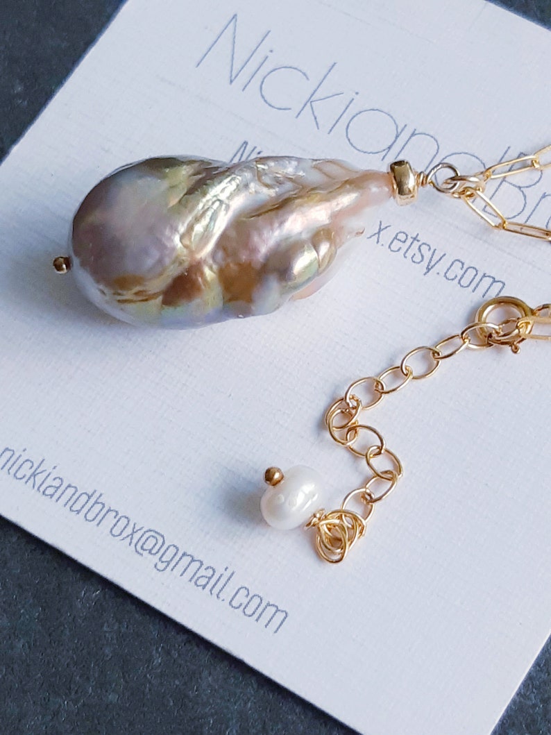 14k gold pearl studs