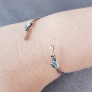 Hammered Silver Aquamarine Bangle, Wirewrapped cuff bangle, Oxidised sterling silver hammered bracelet, Aquamarine jewelry, March birthstone image 5