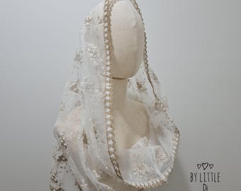 St. Perpetua Unendlich Schleier für katholische Messe, Lateinischer Messe Schleier, katholischer Schleier, Ivory Weißer Schleier mit goldenen blumen (mit kammkamm)