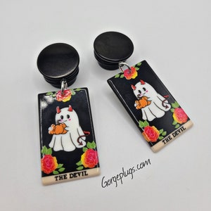 0g-1&quot;  Devil Ghost Tarot Card Dangle Plugs Gauges| Occult Halloween Ear Jewelry | Spooky Goth Plugs (8mm-25mm) 00g, 7/16, 1/2, 9/16, 5/8&quot;