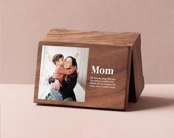 Caja de música de definición de mamá / Regalo del día de la madre / Caja de madera de joyería / Diseño personalizado / Mecanismo de manivela o cuerda