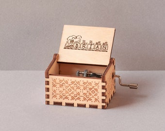 Baby Custom Music Box | +60 tunes to choose | Newborn gift | Personalized music box with a little train | Handcrafted wooden box