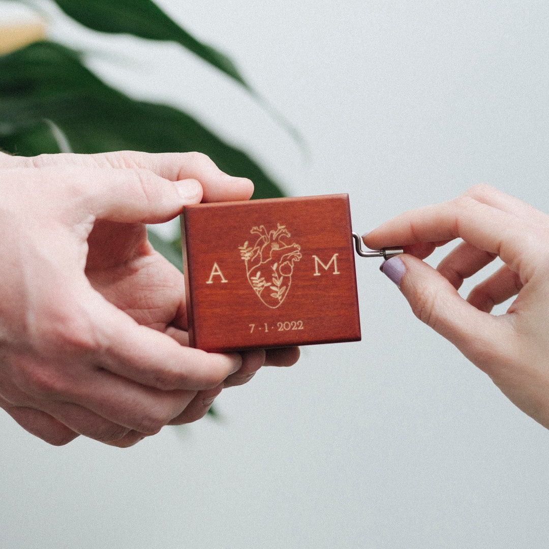 Custom Music Box With an Engraved Heart Engraved Music Box 80 Tunes